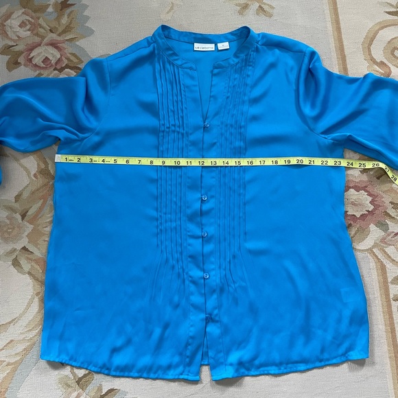 Gorgeous cyan blouse, by Liz Clairborne, extra large - Picture 4 of 5